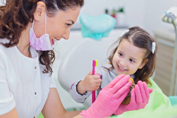 Best Dental Bonding  in Lakewood, WA